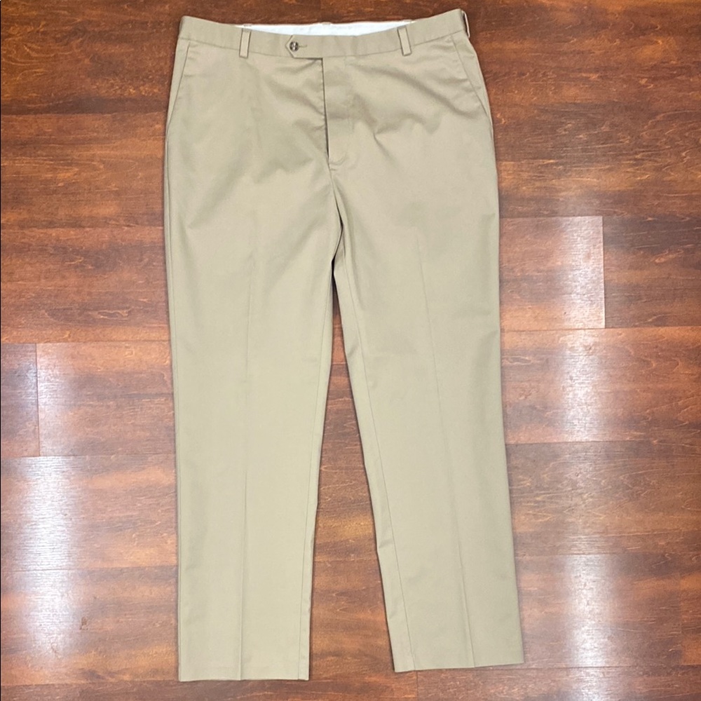 Roundtree & Yorke Tan Chinos Classic Fit